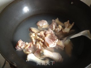 Stewed Chicken with Red Mushroom recipe