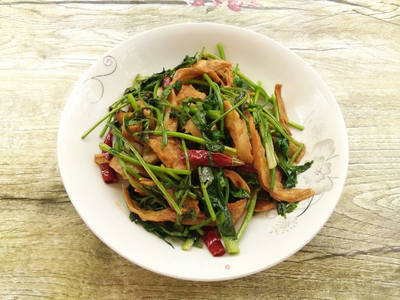 Fried Gluten with Coriander recipe