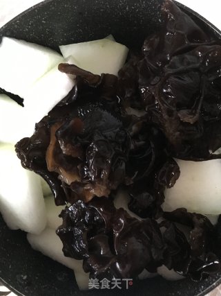 Winter Melon Fungus Soup recipe