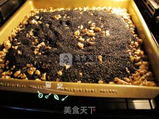 Walnut, Sesame, Grape, Wolfberry, Red Date, Ejiao Cake recipe