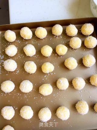 # Fourth Baking Contest and is Love to Eat Festival# Coconut Ball recipe