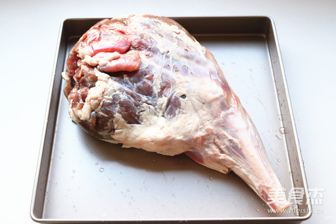 Roast Leg of Lamb with Cumin recipe