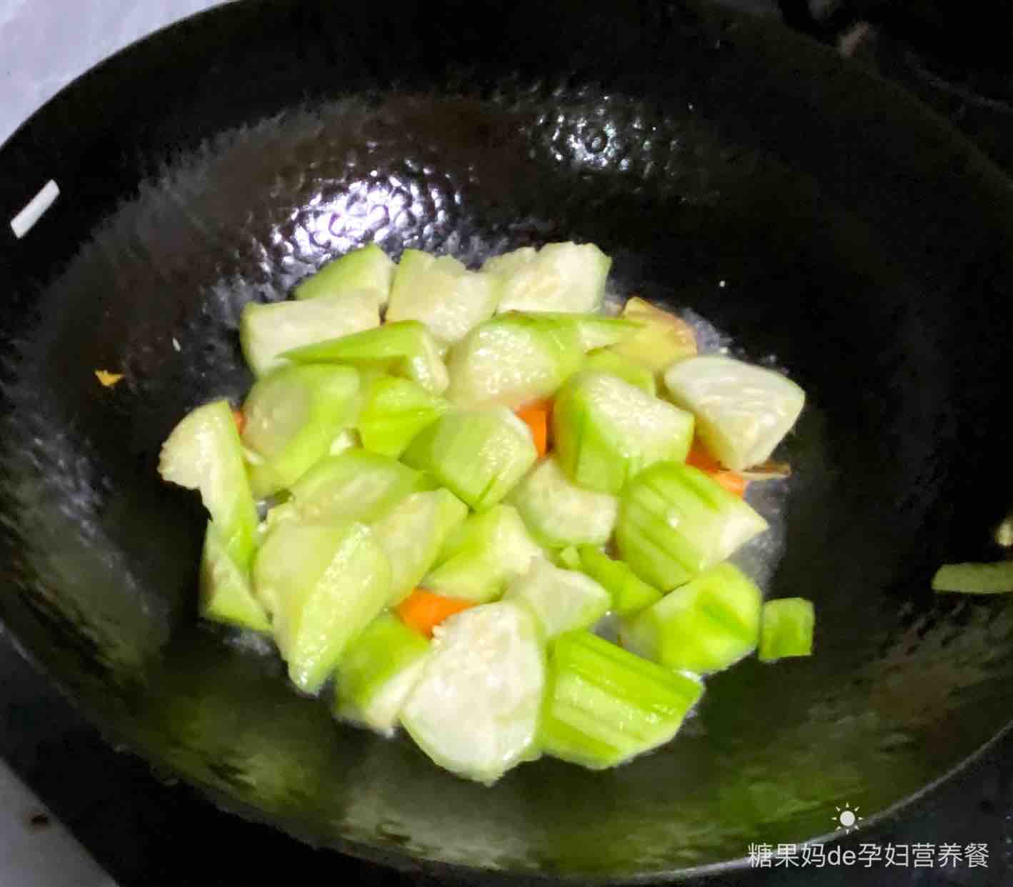 [recipe for Pregnant Women] Stewed Fish Cakes with Loofah, Sweet and Delicious, Color recipe