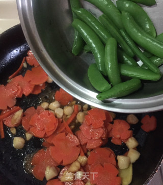 Stir-fried Sweet Beans with Fresh Shells recipe