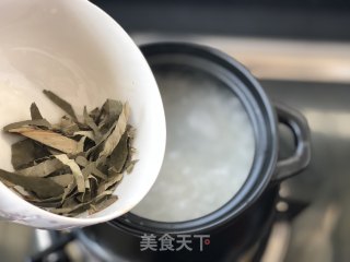 Lotus Leaf Japonica Rice Porridge recipe