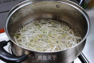 Sour and Refreshing Enough to Have A Taste-vegetable Cold Noodle recipe