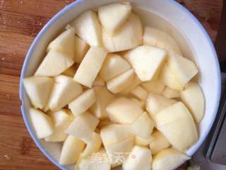 Resolving Phlegm and Relieving Cough--loquat Apple Sauce recipe