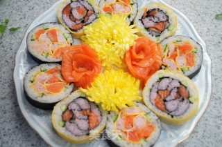 [momo New Year's Eve Dishes] Assorted Rose Sushi Salmon Sashimi recipe