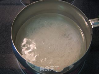 Leek Egg Vermicelli Pie recipe