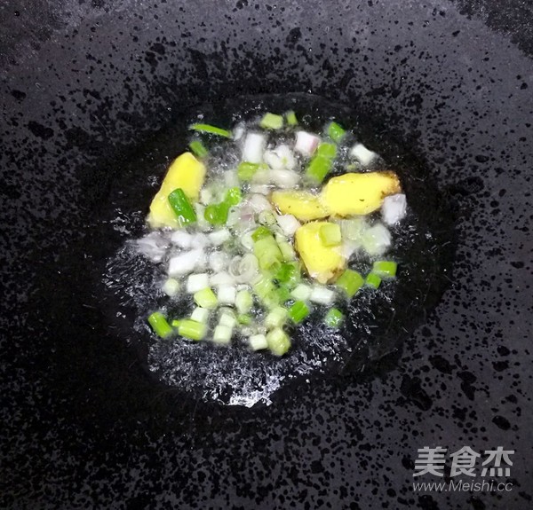 Egg and Shrimp Intestines recipe