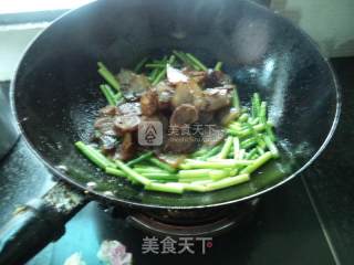 Stir-fried Garlic with Bacon and Sausage recipe