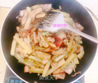 Kidney Bean and Potato Meat (momo's Dish) recipe