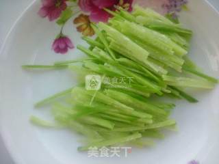 Shredded Carp and Carrot in Milk Soup recipe