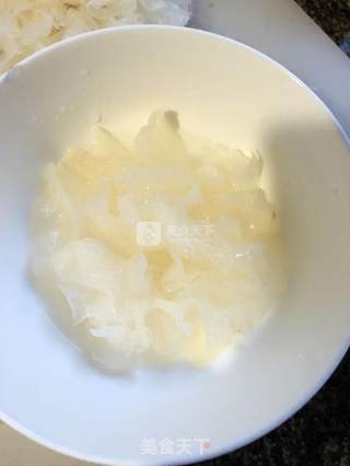 Tremella and Red Date Soup recipe