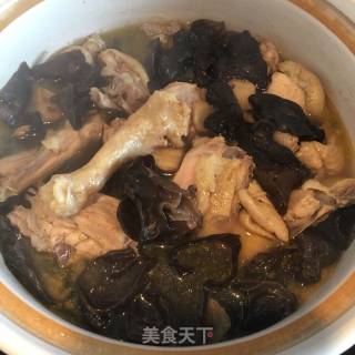 Black Fungus Chicken Soup recipe