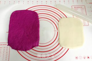 Dragon Fruit Mochi Bread recipe