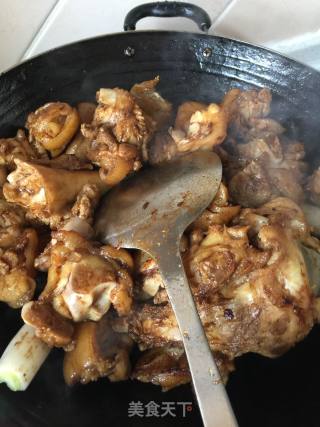 Braised Pork Trotters with Sauce recipe