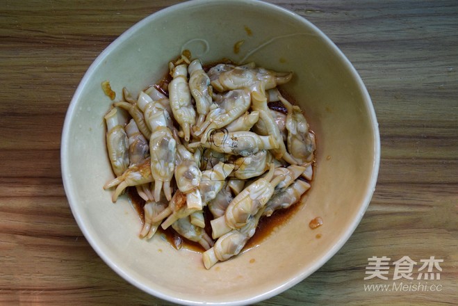 Spicy Tempeh with Razor Clams recipe