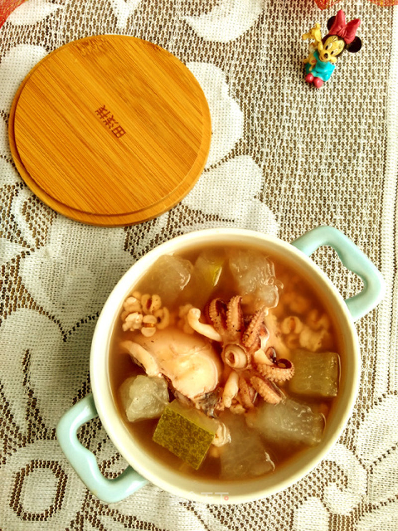 Winter Melon, Barley, Cuttlefish Soup recipe