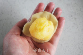 #新良第一节烤大赛# Delicious Jinsha Custard Cantonese Mooncakes recipe