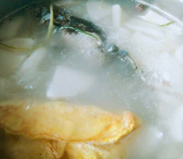 Carp Soup with Radish recipe