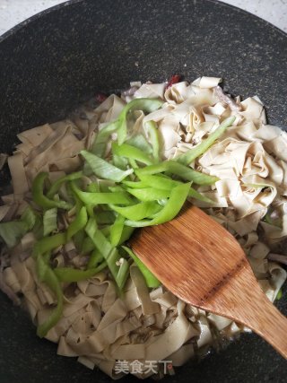 Dried Tofu Skin with Hot Peppers recipe