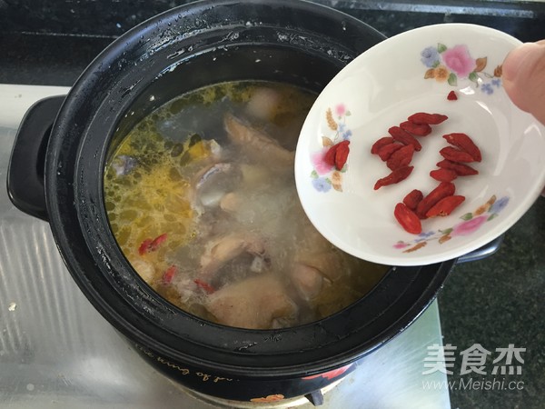 Chinese Yam & Wolfberry Chicken Soup recipe