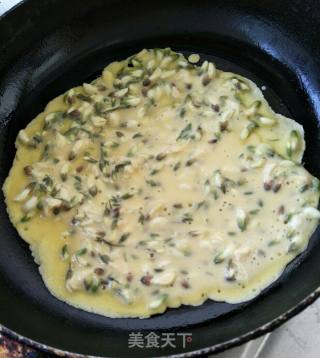 Sophora Flower Egg Pancake recipe