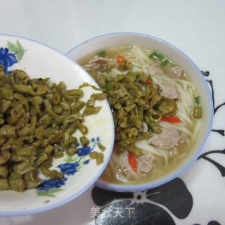 Capers and Lean Pork Noodles recipe