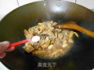 Fried Double Mushroom with Chicken recipe