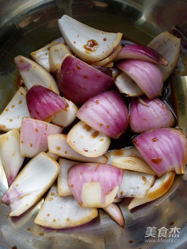 Onions Mixed with Bean Curd recipe