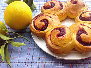Purple Sweet Potato Bread Roll recipe