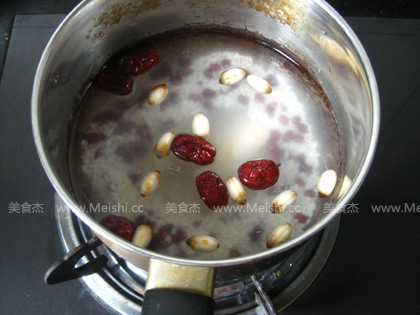 Red Dates, Red Beans and Lotus Seed Porridge recipe