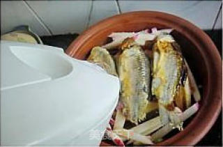 Carp Stew with Carrot Sticks recipe