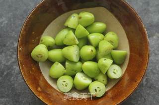 Abalone and Olive Stewed Lean Meat recipe