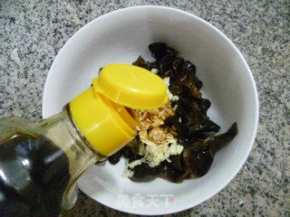 Black Fungus with Minced Garlic recipe