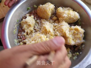 Northeast Sauerkraut Pork Dumplings recipe