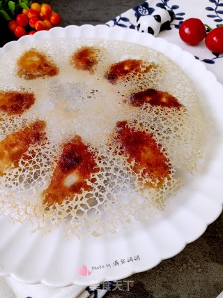 Binghua Fried Dumplings (mushroom and Pork Stuffing) recipe