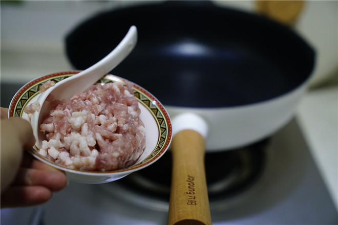 Fried Rice Cakes with Kimchi Minced Pork recipe