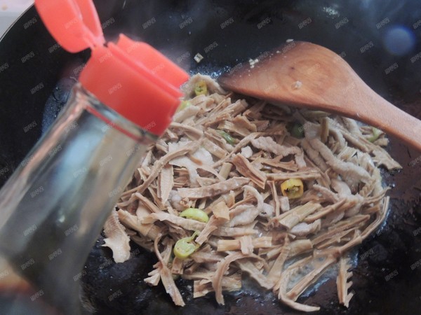 Stir-fried Shredded Pork with Bamboo Shoots recipe