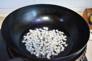 Shepherd's Purse Mixed with Fragrant Dried recipe
