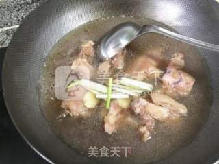 Chestnut Roasted Pig's Trotters recipe
