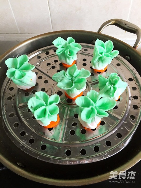 Steamed Dumplings with Emerald Cabbage recipe