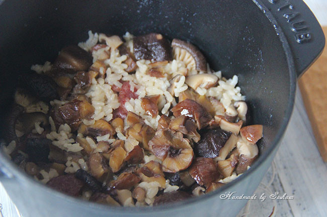 Braised Rice with Mushrooms, Sausage and Chestnut recipe