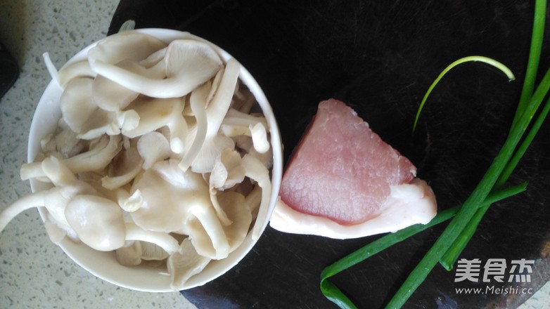 Xiuzhen Mushroom Minced Meat Soup recipe