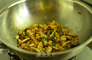 Cumin Mushroom Pot recipe