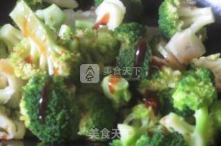 Stir-fried Garlic Broccoli recipe