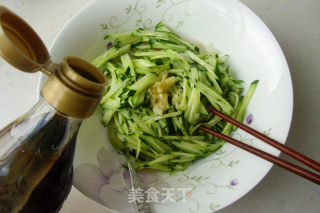 Cucumber Mixed Jellyfish recipe