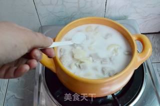 Gorgon Lily and Taro Pot recipe