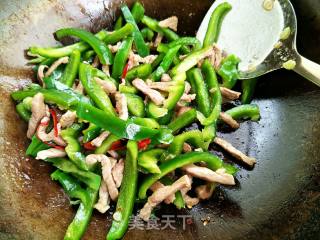 Stir-fried Shredded Pork with Green Pepper recipe